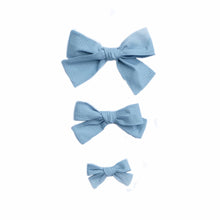Periwinkle Bitty Dot Hand-Tied Hairbow (Med)